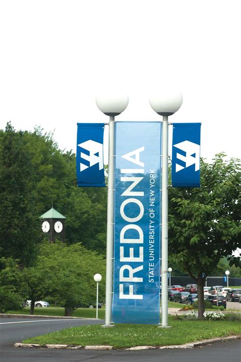 Simply ‘Fredonia’ - Campus unveils new name, visual identity | Fredonia.edu