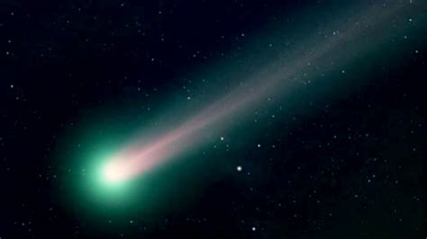 The Christmas comet will be passing by earth on Dec 16 - YouTube