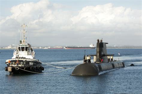 Submarine Force provided an inspiring welcome home for the crew of HMAS Rankin on June 4, 2015 ...