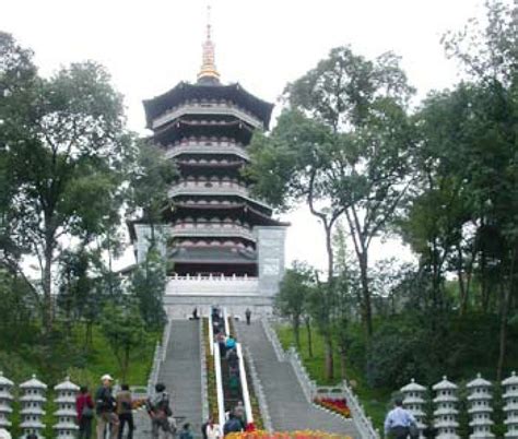 Leifeng Pagoda (Hangzhou) History