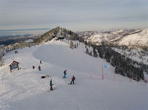 Crystal Mountain's Ski Resort , Washington | Crystal mountain ski resort, Ski resort, Resort