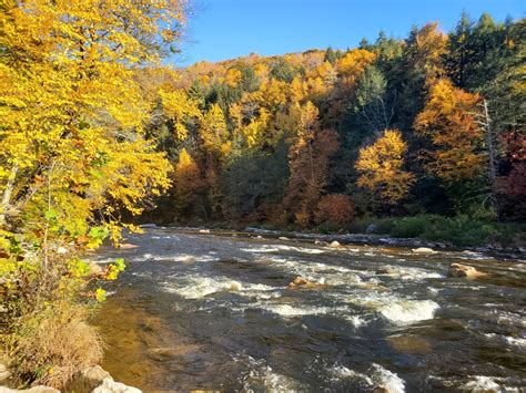 4 Amazing Fall Foliage Hikes in Eastern Pennsylvania - Prius for Two