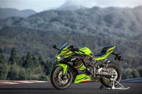 400cc-Ninja mit Vierzylinder! - Kawasaki ZX-4R 2024