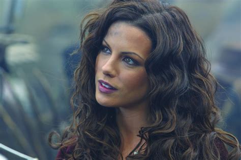 Movie Van Helsing Kate Beckinsale Wallpaper | Kate beckinsale pictures ...