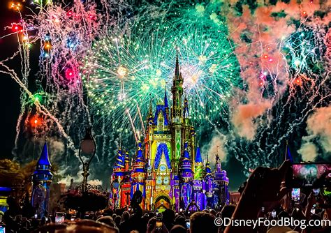 Disney World Fireworks and Nighttime Spectacular Viewing | the disney food blog