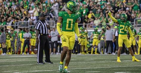 WATCH: Oregon star CB Christian Gonzalez will face his former team Colorado this weekend