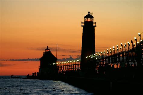 Grand Haven Lighthouse at Sunset | The Grand Haven Lighthous… | Flickr