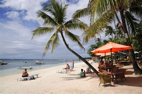 Alona Beach (1) | Bohol | Pictures | Geography im Austria-Forum