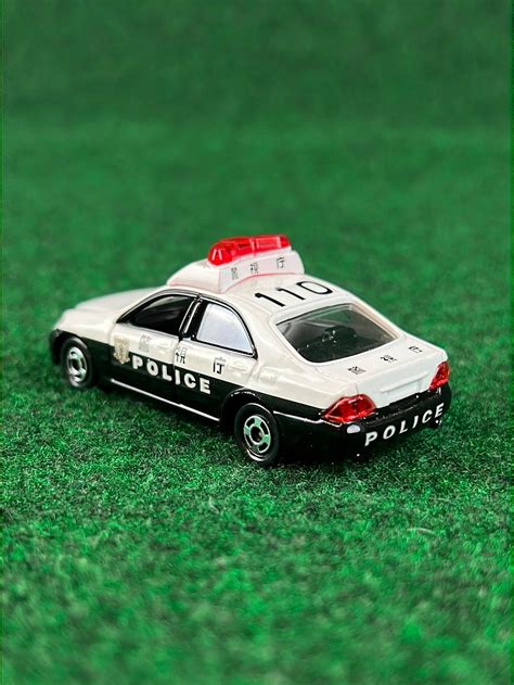 TOMICA Cargo Delivery Van and Toyota Crown Japanese Police Toy Car Set ...