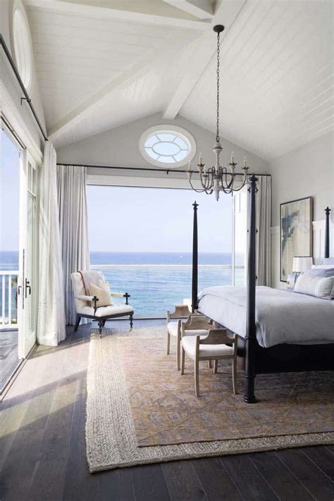 33 Sun-drenched bedrooms with mesmerizing ocean views