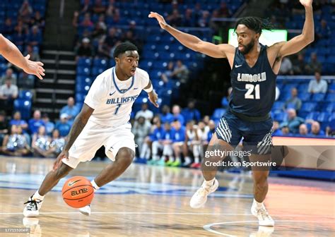 Saint Louis guard Cian Medley drives to the basket as Lincoln guard... News Photo - Getty Images