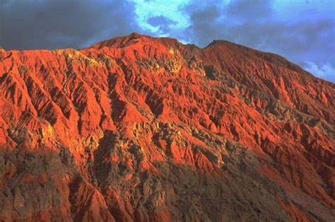 The Flaming Mountains of Turpan, Xinjiang: A Sea of Fire Flames - Youlin Magazine