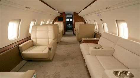 Bombardier Challenger 605