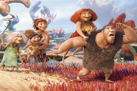 ‘The Croods’ Clip: Emma Stone and Ryan Reynolds as Flirty Cavepeople