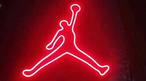 In particolare Per quanto riguarda le persone Miniatura air jordan sign ...