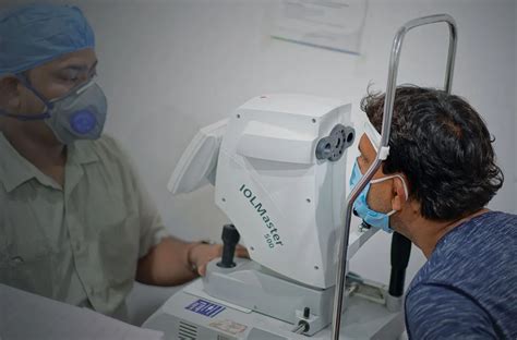 Enhance Vision By Cornea Specialist In Kolkata | Consult Doctor