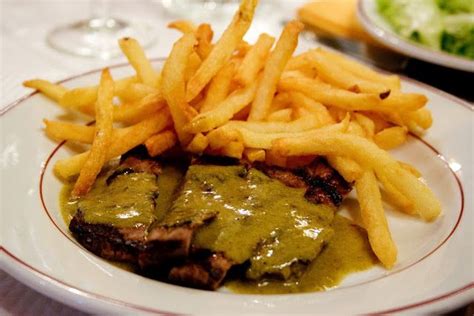 Steak-frites at Relais de L'Entrecote Paris, France (We ate there this ...