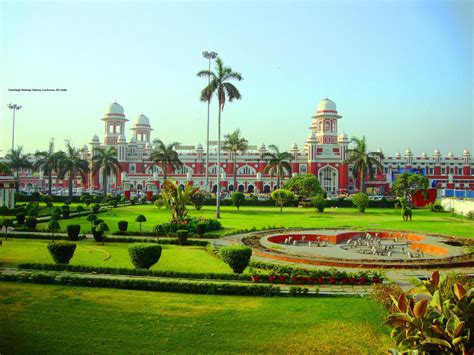 Lucknow Photos, Pictures, Images: Charbagh, Lucknow