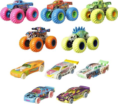 Buy Hot Wheels Monster Trucks Glow in The Dark Multipack with 5 Monster ...