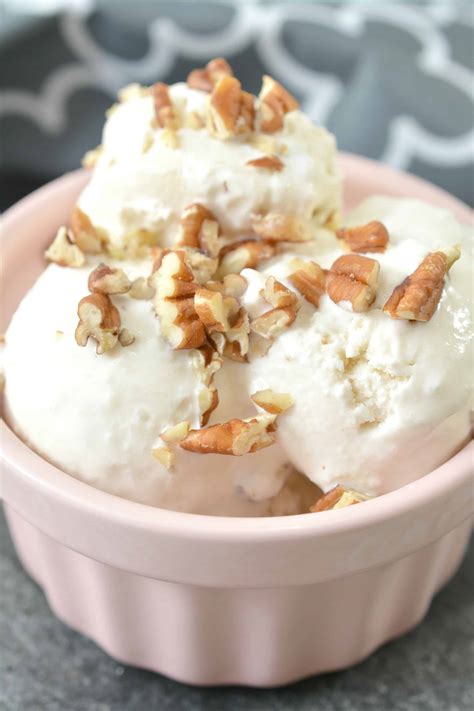 Keto Maple Pecan Ice Cream - Everyday Ketogenic