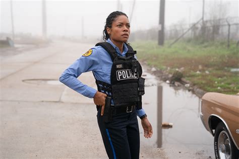 'Black and Blue' review:A rookie police officer is caught between her fellow cops and her ...