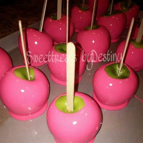 Hot pink candy apples | Maçã do amor, Maçã