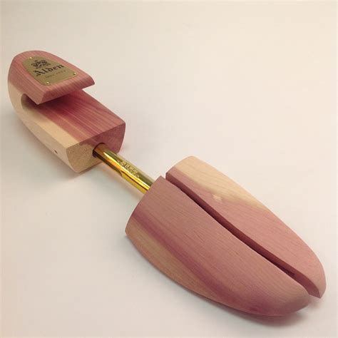 Guide to Shoe Trees - The Shoe Mart