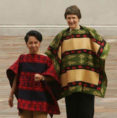 Traditional costume of Chile. Flowered dresses, chamantos and chupalla hats | Chilean clothing ...