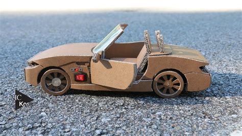 How to make RC Car(BMW Z4) - Amazing Cardboard DIY | Бмв з4, Картонные игрушки, Поделки