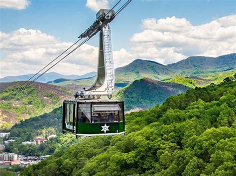 Explore Gatlinburg: Top 50 Things to Do in Gatlinburg to Enjoy