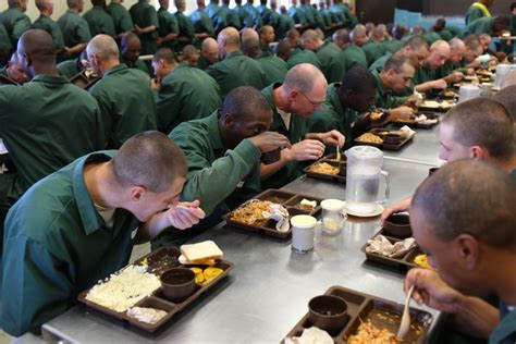 Prison food is making U.S. inmates disproportionately sick | The Counter