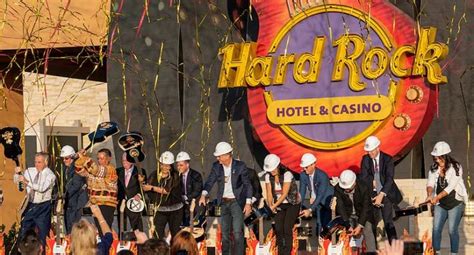 Hard Rock Opens Hotel-Casino in Sacramento » Exhibit City News