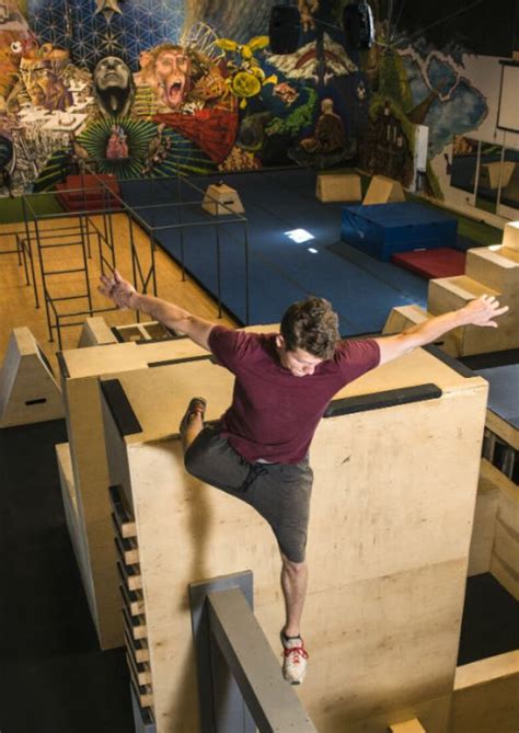 Canada's parkour gyms change course of outdoor sport | CBC News