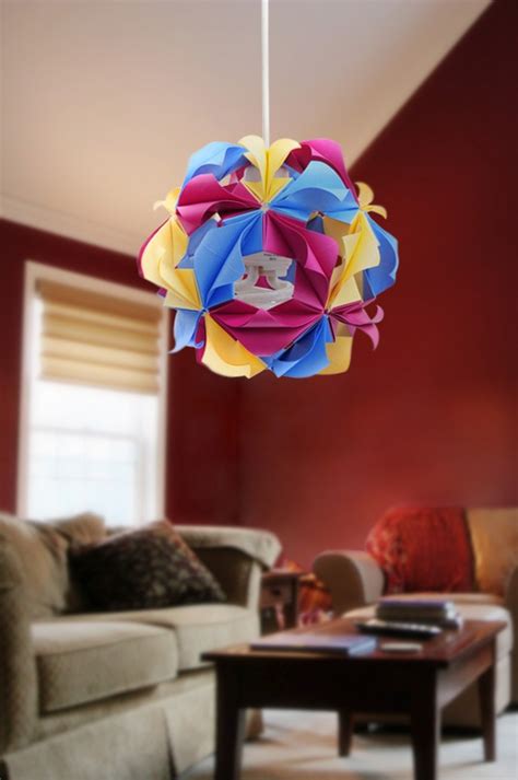 How to DIY Beautiful Origami Paper Lantern | iCreativeIdeas.com