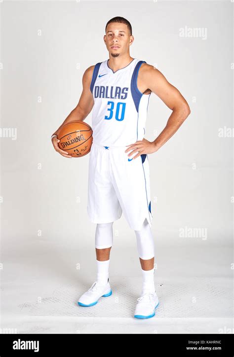 Sept 25, 2017: Dallas Mavericks guard Seth Curry #30 poses during the ...