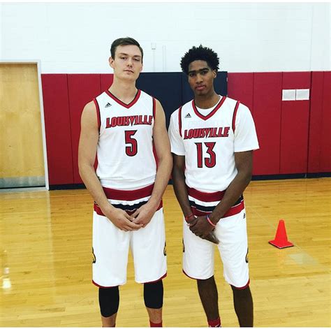 A look at Louisville's 2015-16 basketball uniforms - Card Chronicle