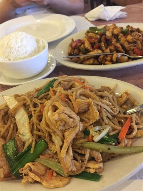 Where to find the best Chinese food in the Houston suburbs, according to Yelp