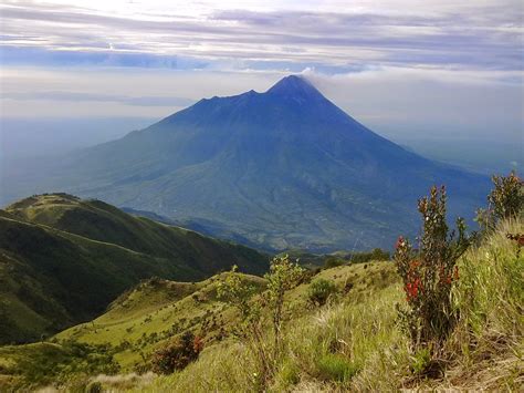 Gunung Merbabu - Homecare24