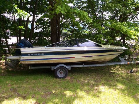 Bayliner Capri 1987 for sale for $100 - Boats-from-USA.com