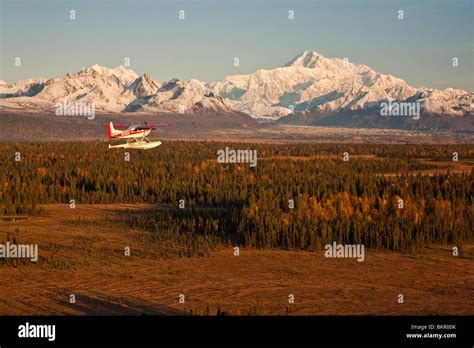 Cessna 185 hi-res stock photography and images - Alamy