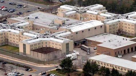 Authorities investigate Nassau jail death, officials say - Newsday