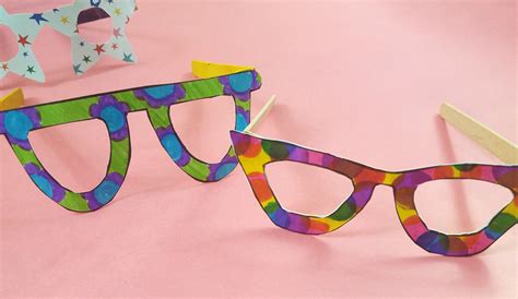 Paper Glasses - Color-in Pretend Glasses Craft * Moms and Crafters