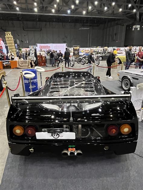 [Ferrari F40] in black : r/spotted