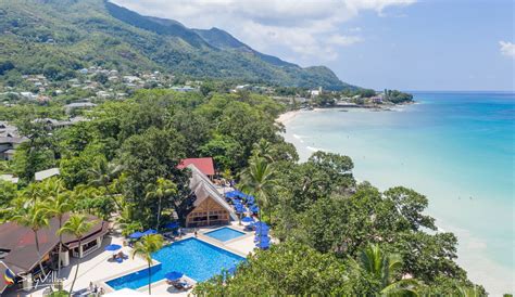 Resort "Berjaya Beau Vallon Bay" auf Mahé (Seychellen) - Seyvillas.com