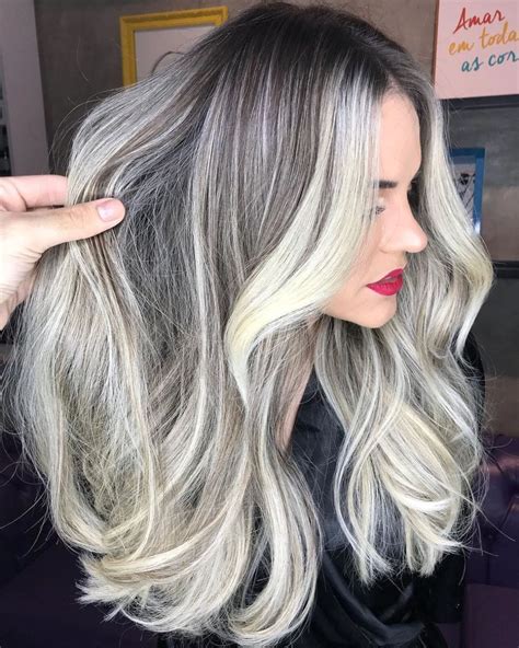 50 Pretty Ideas of Silver Highlights to Try ASAP - Hair Adviser | Silver blonde, Silver blonde ...