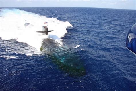 USS Newport News (SSN-750) Los Angeles-class submarine [1200x800 ...