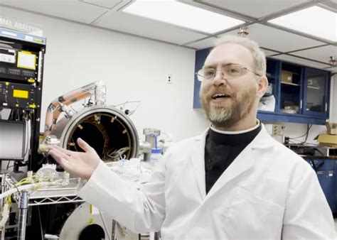 Vatican astronomer helps NASA in historic mission - Catholic Courier