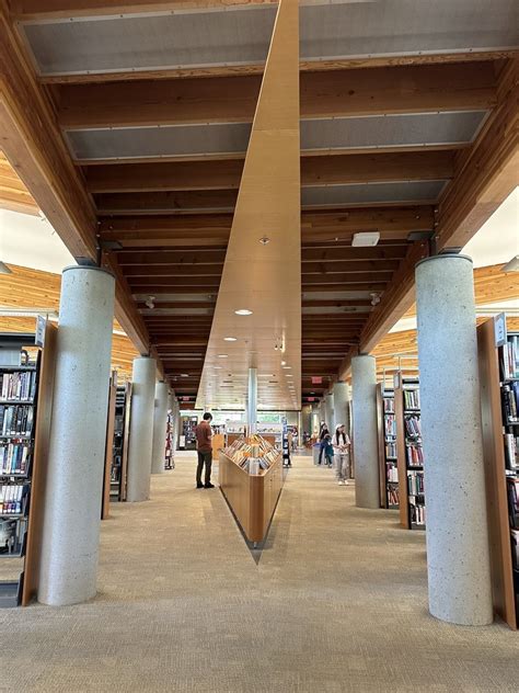 MCGILL BURNABY PUBLIC LIBRARY - Updated December 2024 - 4595 Albert Street, Burnaby, British ...