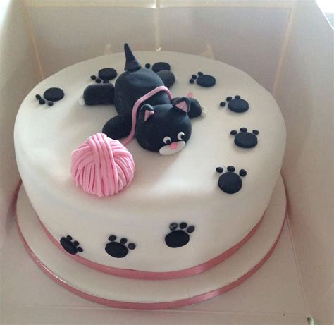 Belated Cat Birthday Cake #birthdaycakesforcats | Birthday cake for cat, Cat birthday cake ...