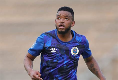 Sipho Mbule joins Mamelodi Sundowns | FARPost